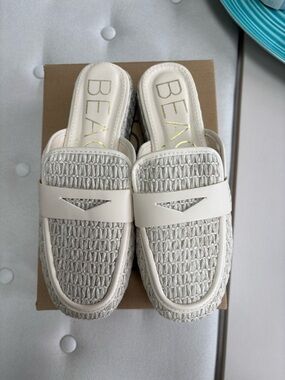 BEACH by Matisse Woven Slide Mules in Cream